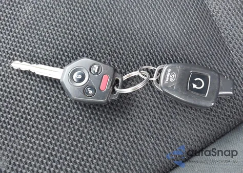 2015 Subaru Xv Crosstrek 2.0I Premium from USA, damaged, VIN JF2GPAFC8F8305890